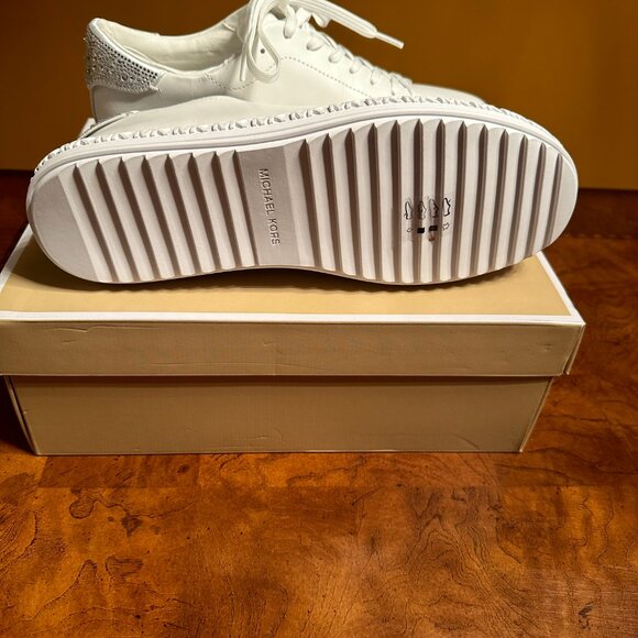 Michael Kors Grove Lace Up Women's White Sneakers with Rhinestones NIB Size 10 - Picture 5 of 7